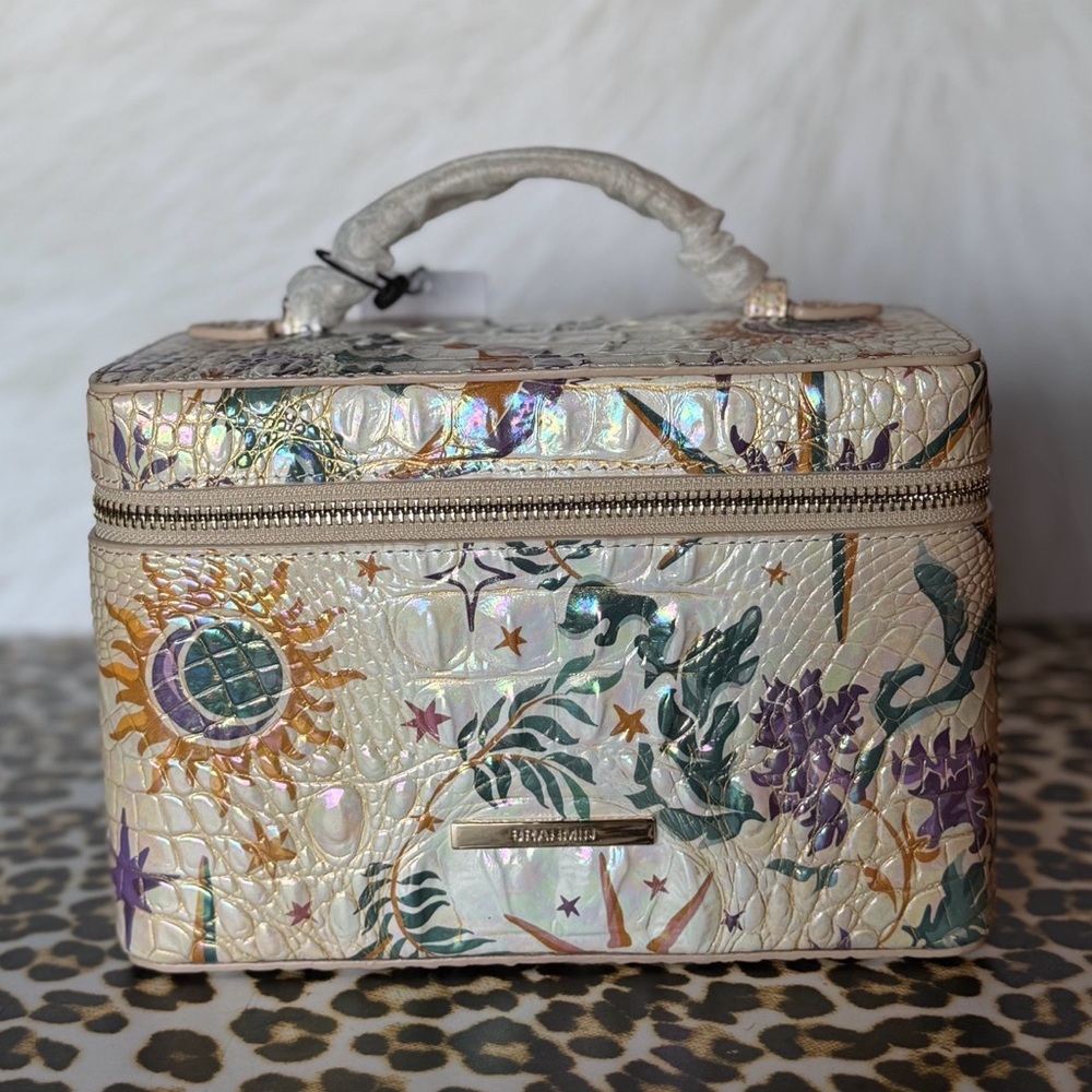 NWT Brahmin Vitality MELBOURNE CHARMAINE MAKE UP TOTE firm price - Picture 2 of 12